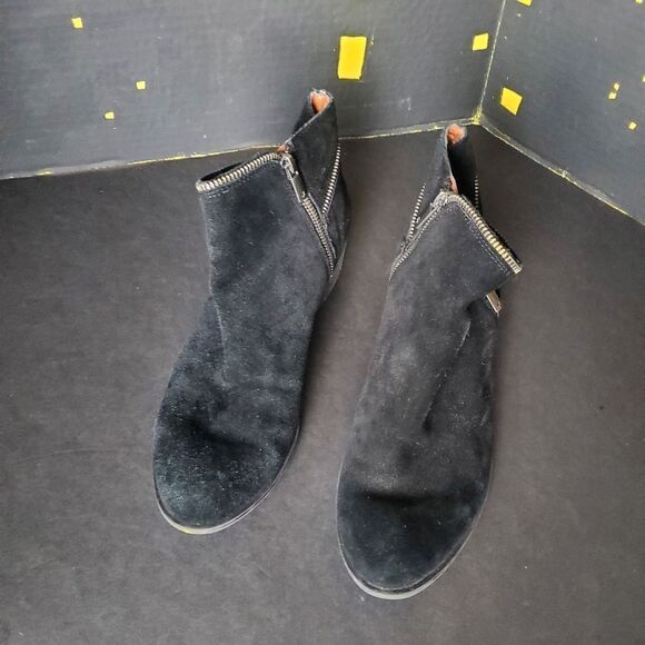 Lucky Brand Black Suede Ankle Booties - Picture 4 of 12